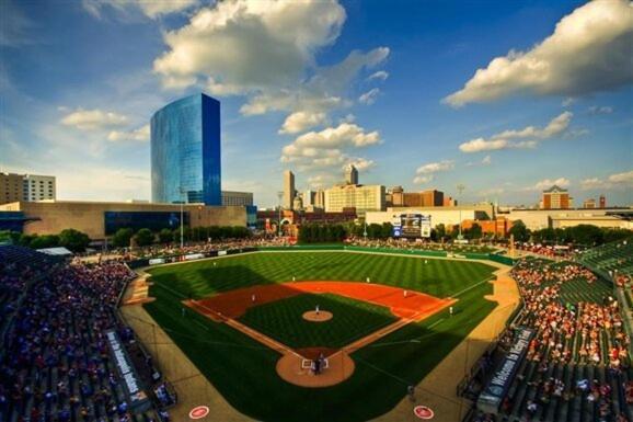 Free Parking! Downtown King Suite Lucas Oil- Conv Center Skywalk#1 Indianapolis Exterior foto