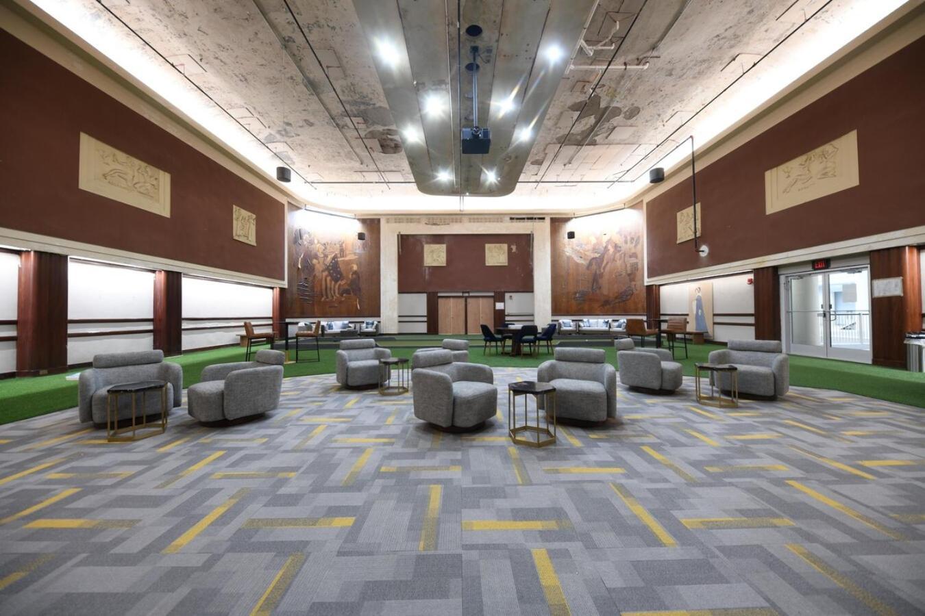 Free Parking! Downtown King Suite Lucas Oil- Conv Center Skywalk#1 Indianapolis Exterior foto